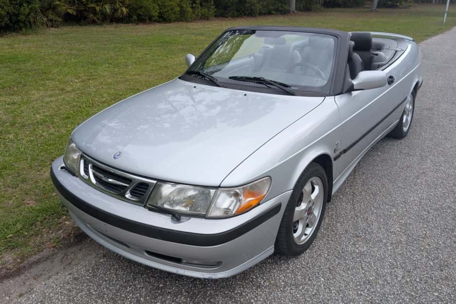 2001 Saab 9-3 sold for $5,600