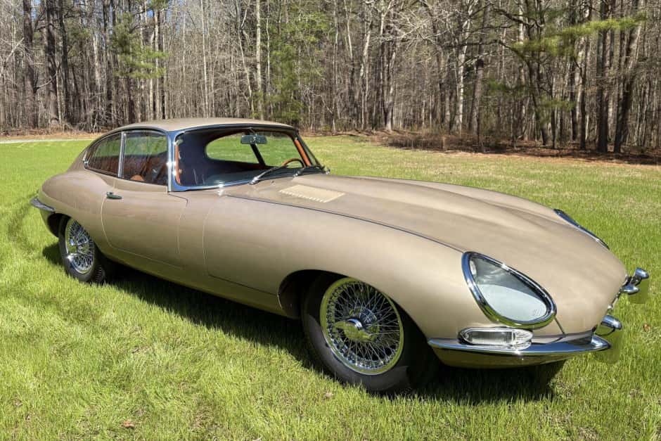 1963 Jaguar XKE Series I sold for $116,000