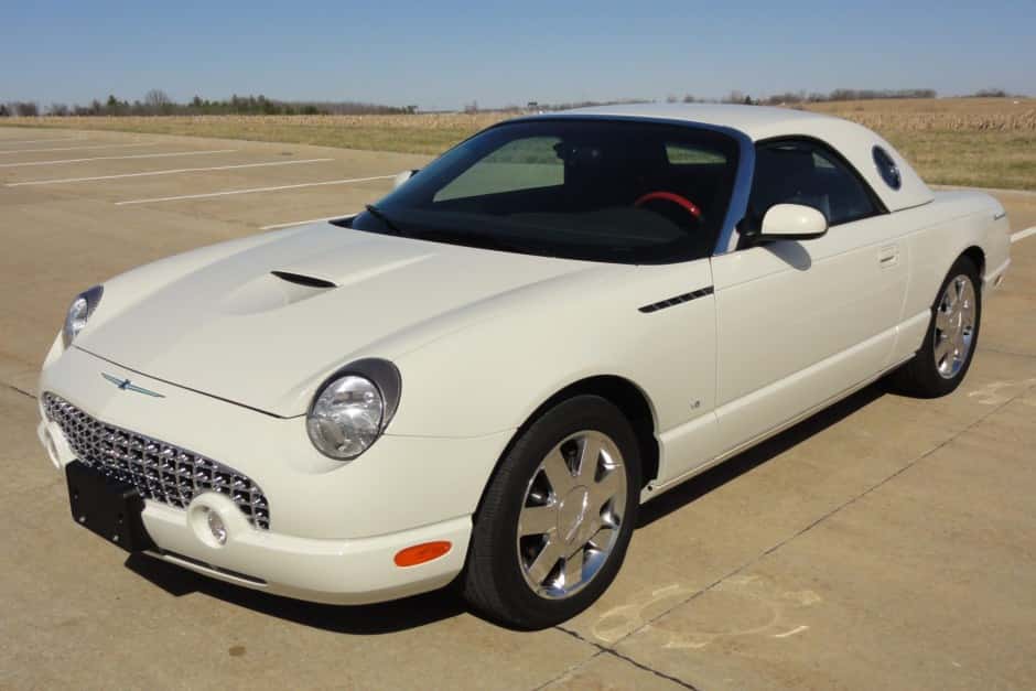 2002 Ford Thunderbird (2002-2005) sold for $19,500