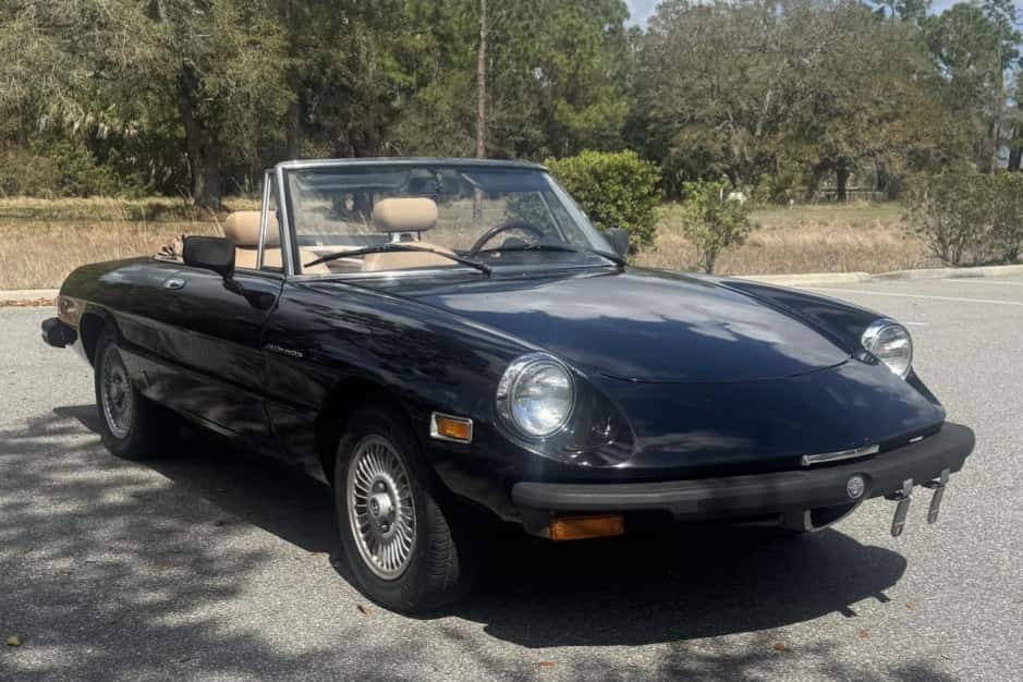 1979 Alfa Romeo 105/115 Spider Series 2 sold for $5,500