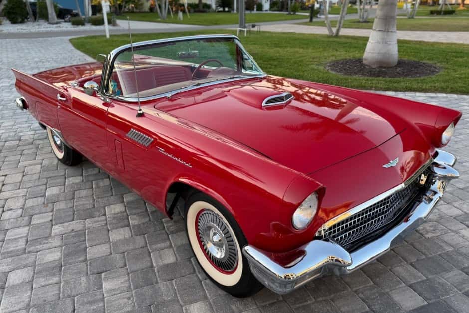 1957 Ford Thunderbird (1955-1957) sold for $22,500