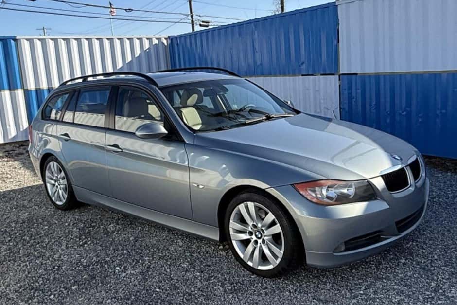 2007 BMW E91 3-Series Touring sold for $9,300