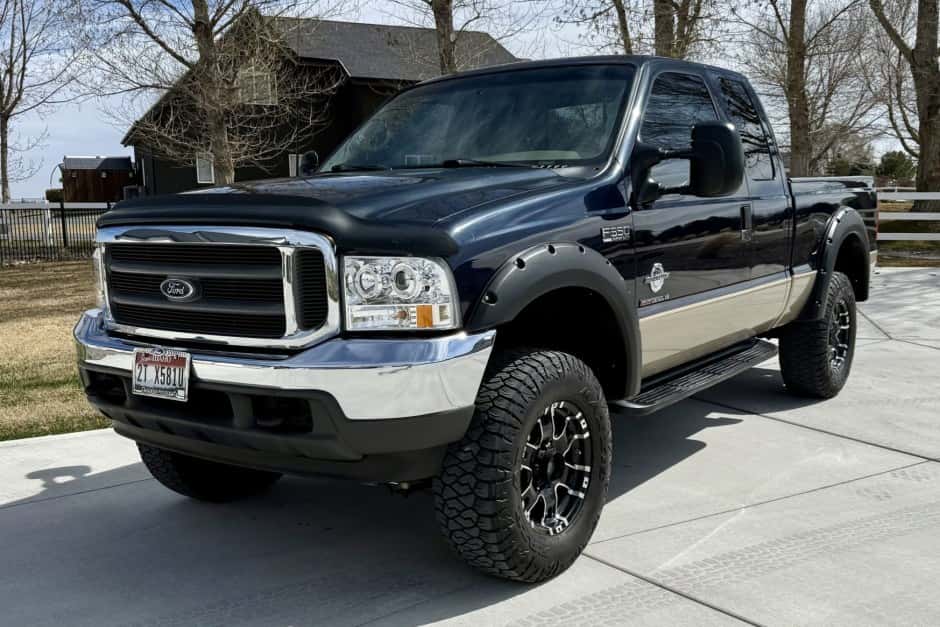 2000 Ford Super Duty 1999-2007 sold for $21,500