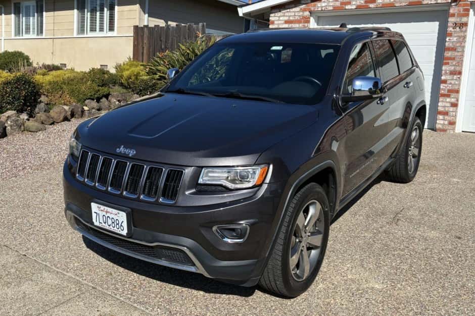 2015 Jeep WK2 Grand Cherokee sold for $10,500