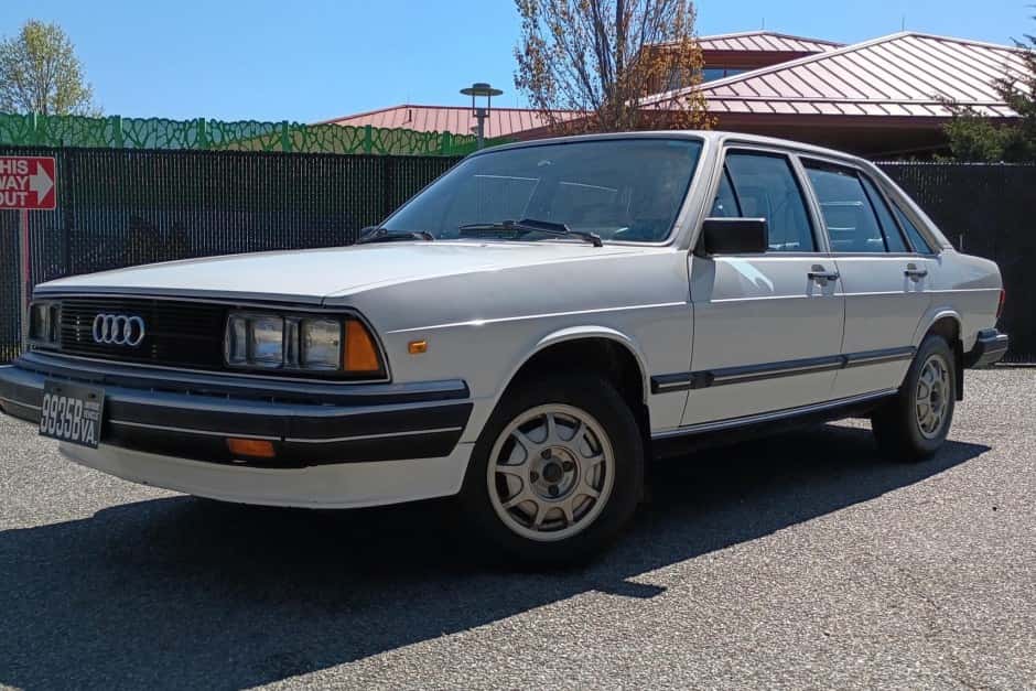 1983 Audi C2 100, 200, & 5000 sold for $4,567