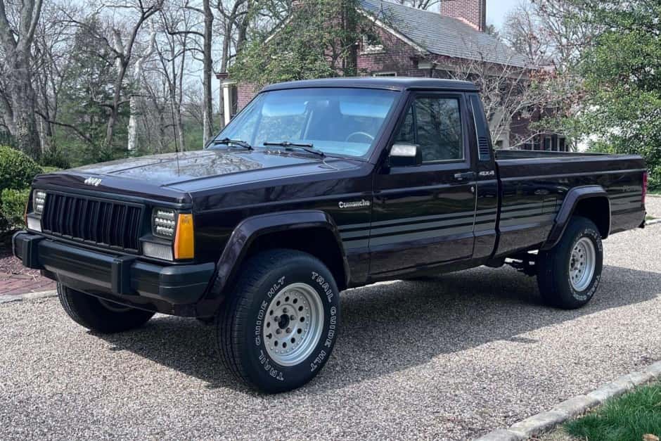 1991 Jeep Comanche sold for $16,500