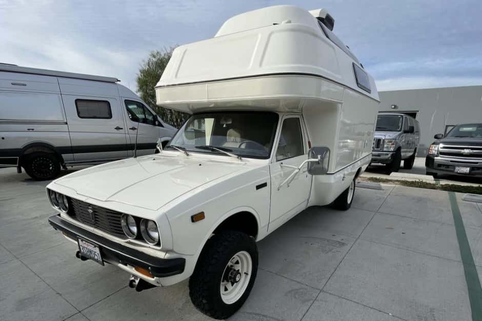 1976 Toyota RV sold for $13,000