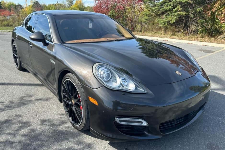 2011 Porsche Panamera sold for $21,555