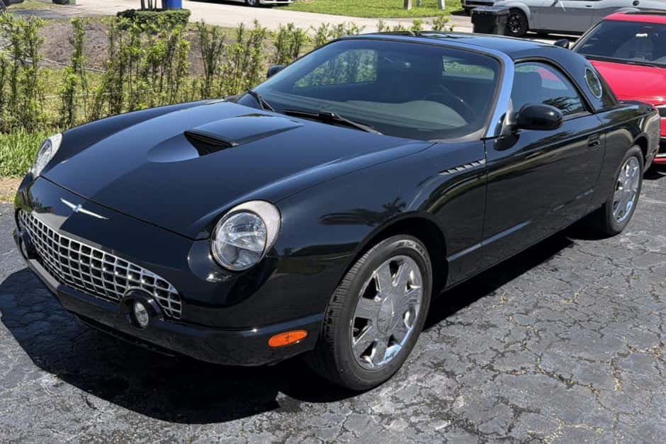 2002 Ford Thunderbird (2002-2005) sold for $9,800
