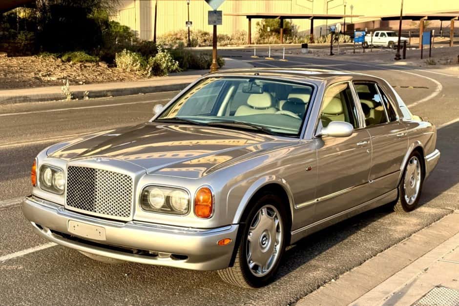 1999 Bentley Arnage sold for $7,845