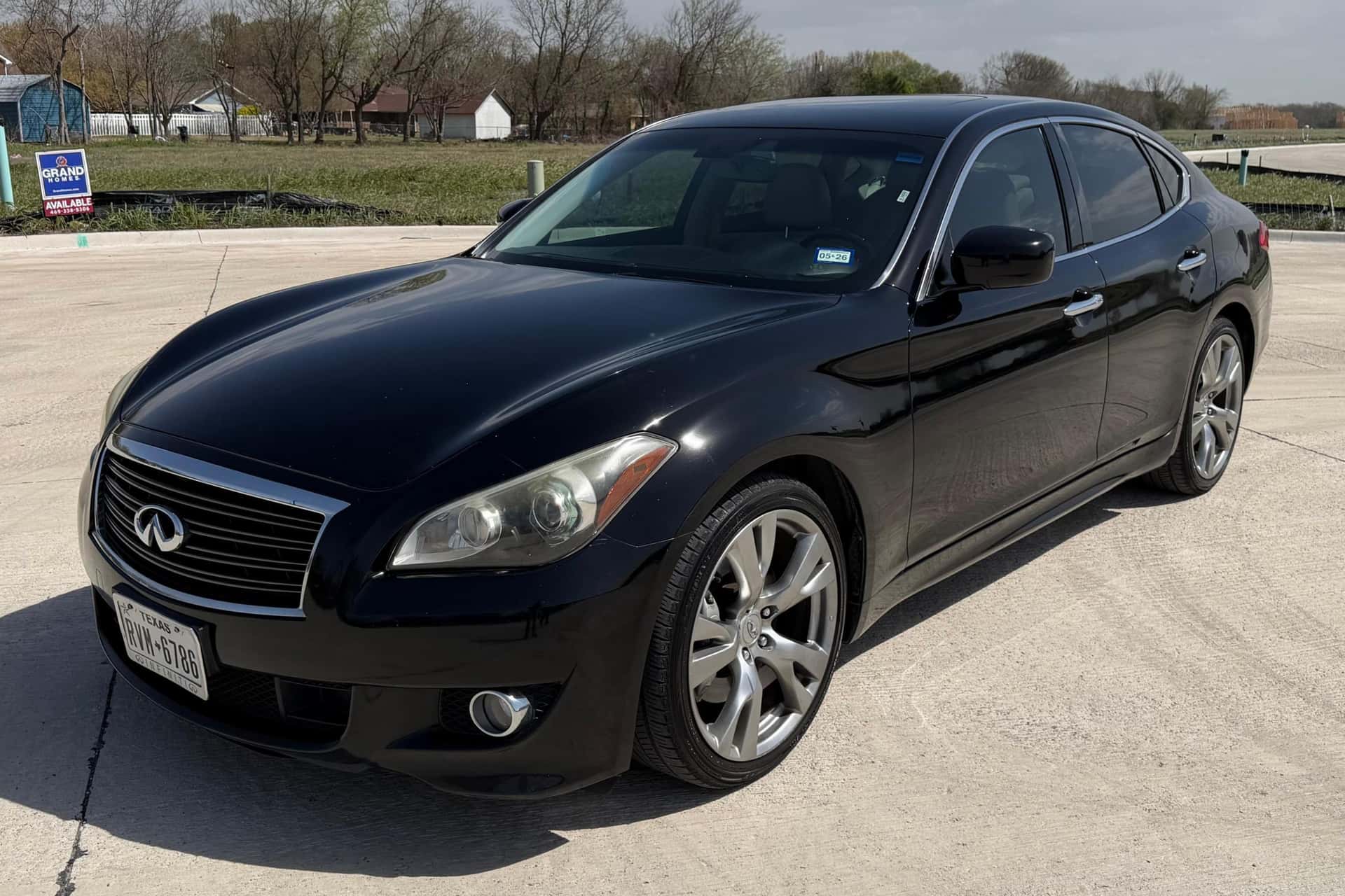 2011 Infiniti M56 sold for $7,950
