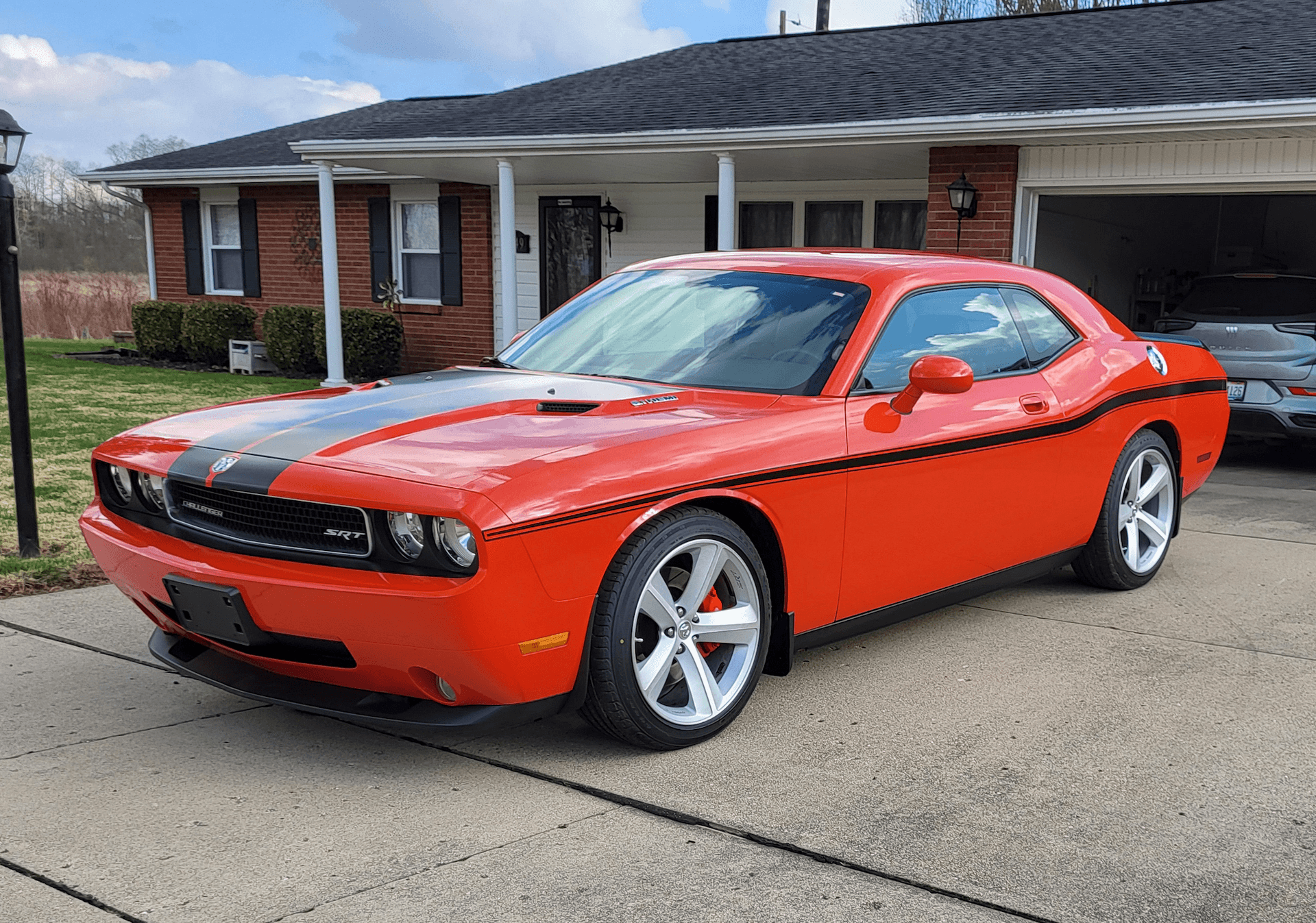 2008 Dodge Challenger sold for $20,750