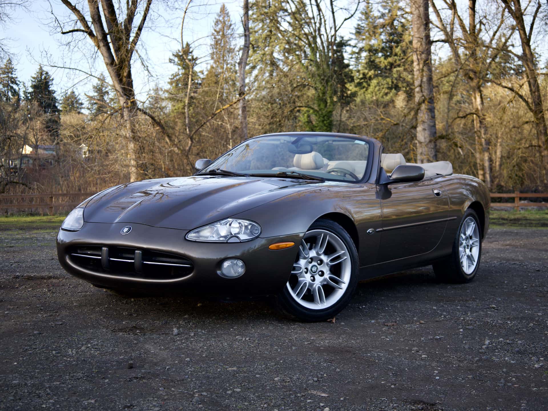2001 Jaguar XK8 sold for $10,250