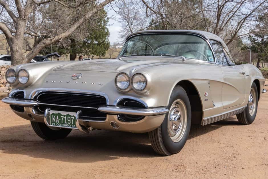 1962 Chevrolet Corvette C1 (1961-1962) sold for $71,500