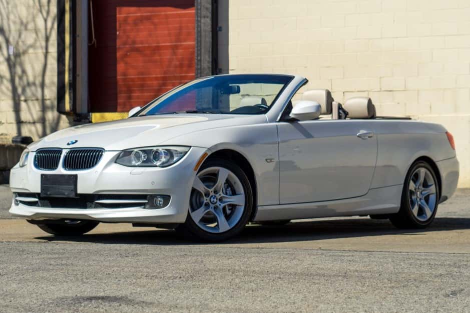 2012 BMW E92/E93 3-Series Coupe & Convertible sold for $16,500