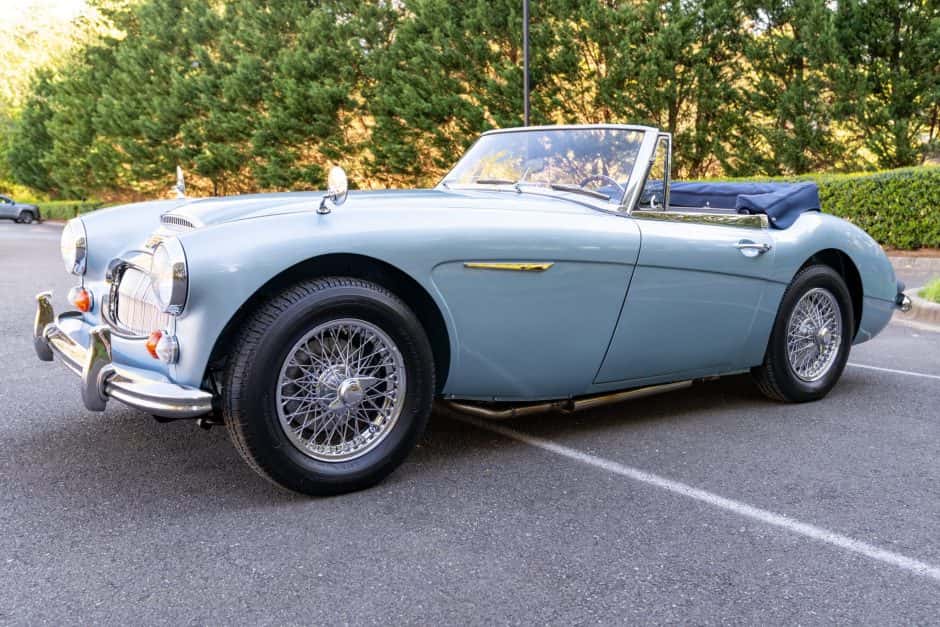 1966 Austin-Healey 3000 sold for $43,000