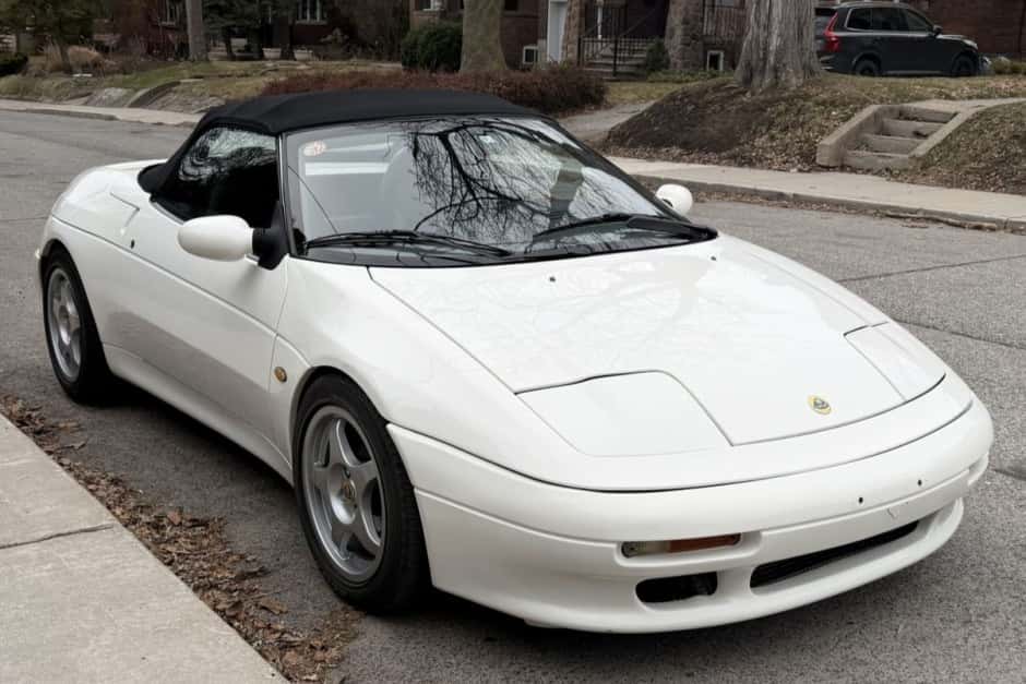 1997 Lotus Elan M100 sold for $8,000
