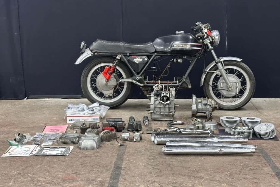 1973 Moto Guzzi V7 (1965-1974) sold for $7,600