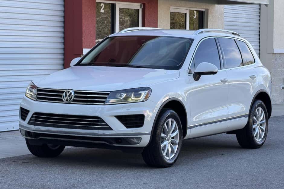 2016 Volkswagen Touareg sold for $14,250