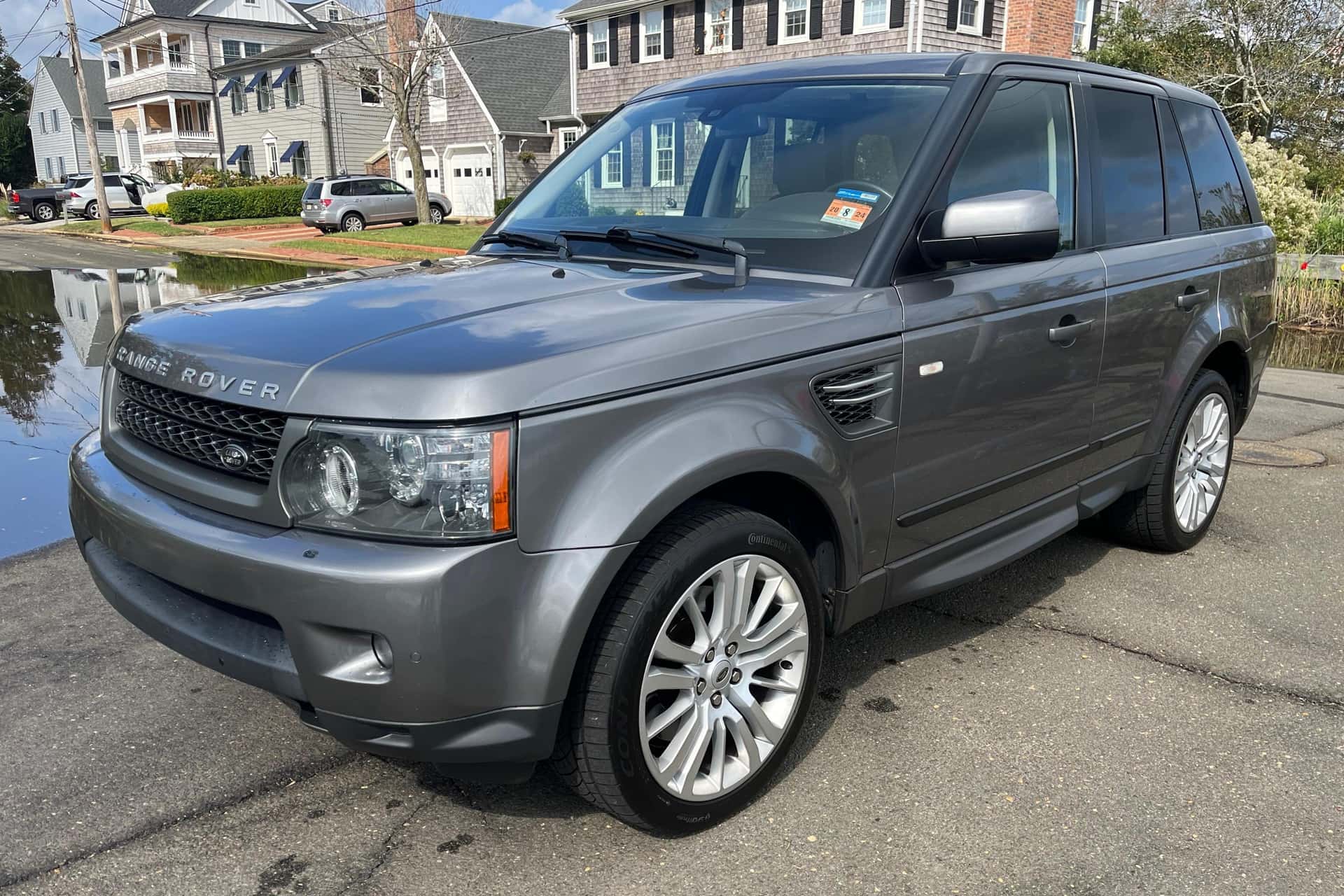 2011 Land Rover Range Rover Sport sold for $8,500