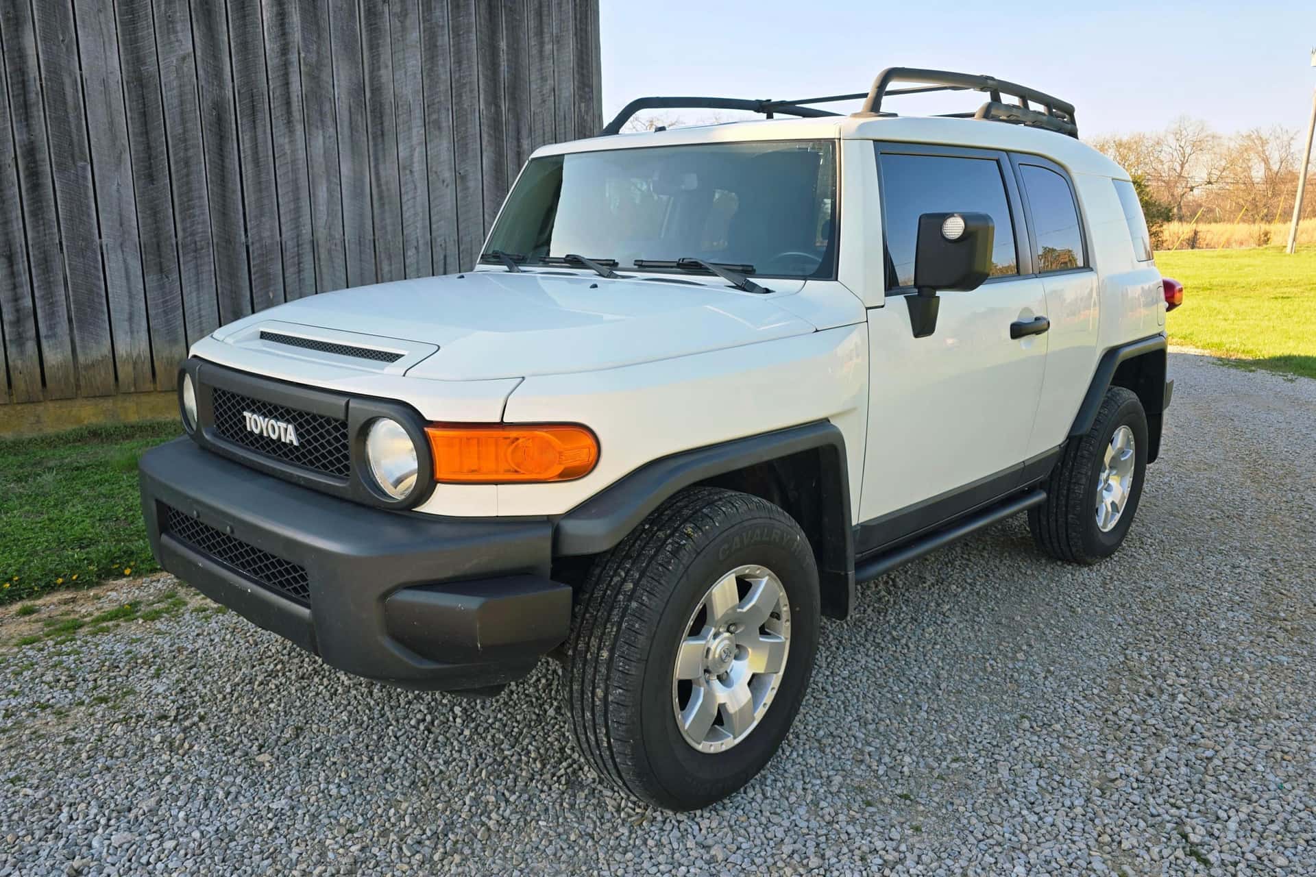 2010 Toyota FJ Cruiser sold for $20,750