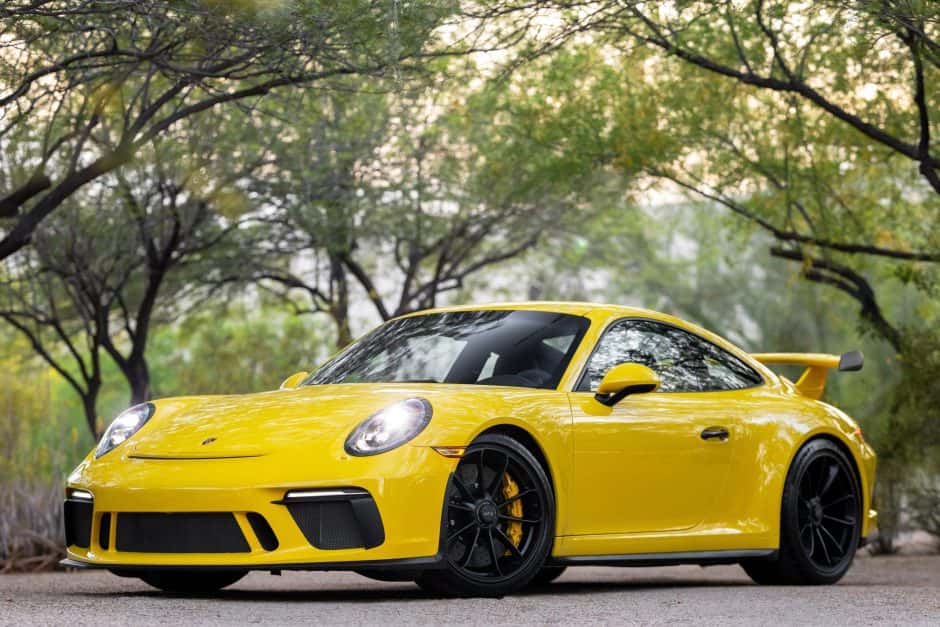 2018 Porsche 991 911 GT3 sold for $226,000