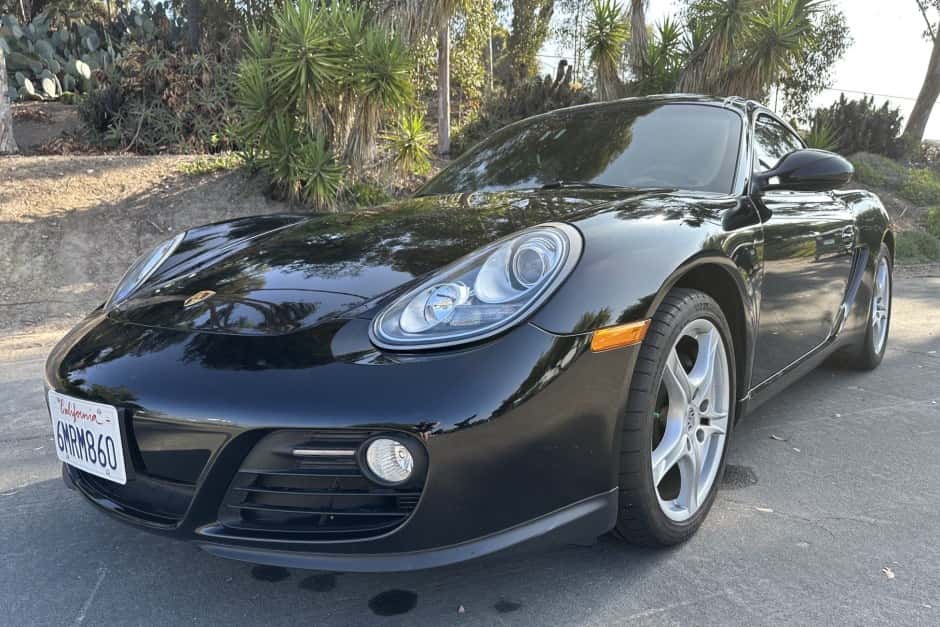 2009 Porsche 987 Cayman sold for $40,000