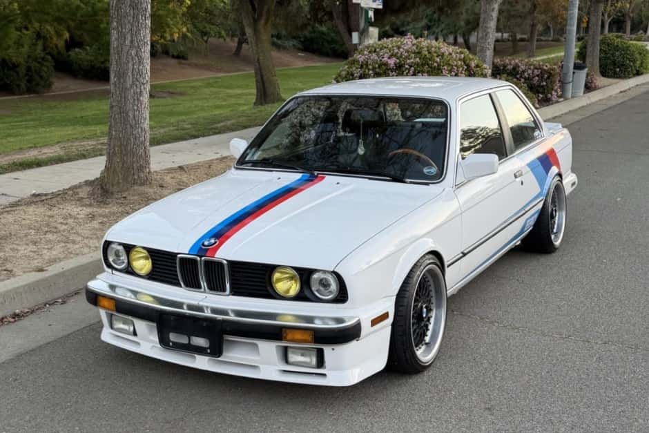 1987 BMW E30 3-Series Coupe sold for $16,600