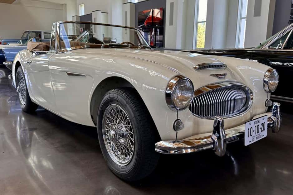 1963 Austin-Healey 3000 sold for $64,500
