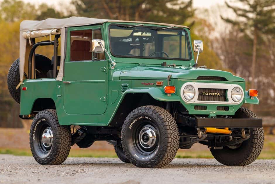 1974 Toyota Land Cruiser FJ40 sold for $29,250