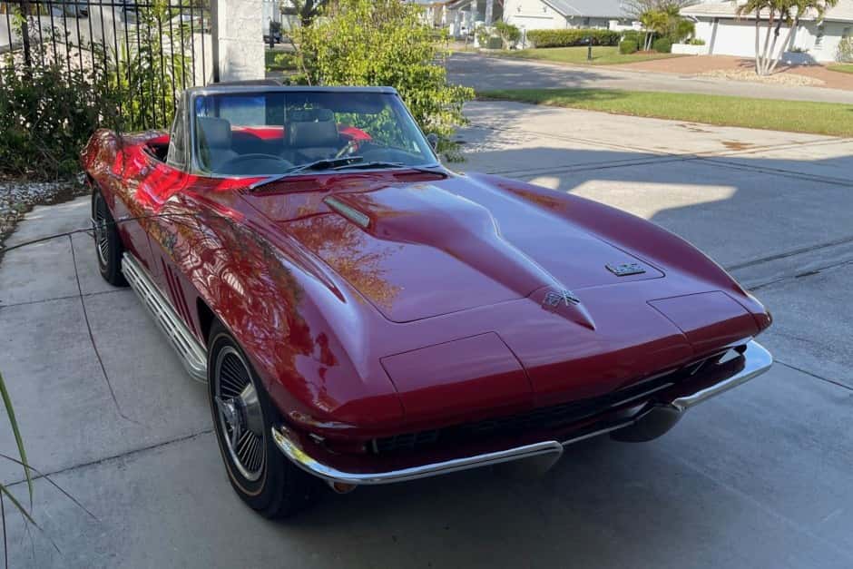 1966 Chevrolet Corvette C2 (1966) sold for $93,000