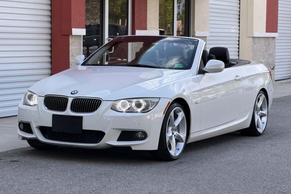 2013 BMW E92/E93 3-Series Coupe & Convertible sold for $16,500