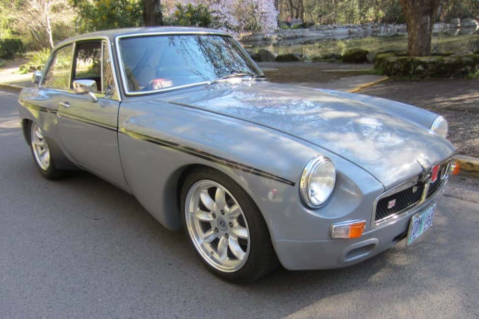 1967 MG MGB sold for $30,500