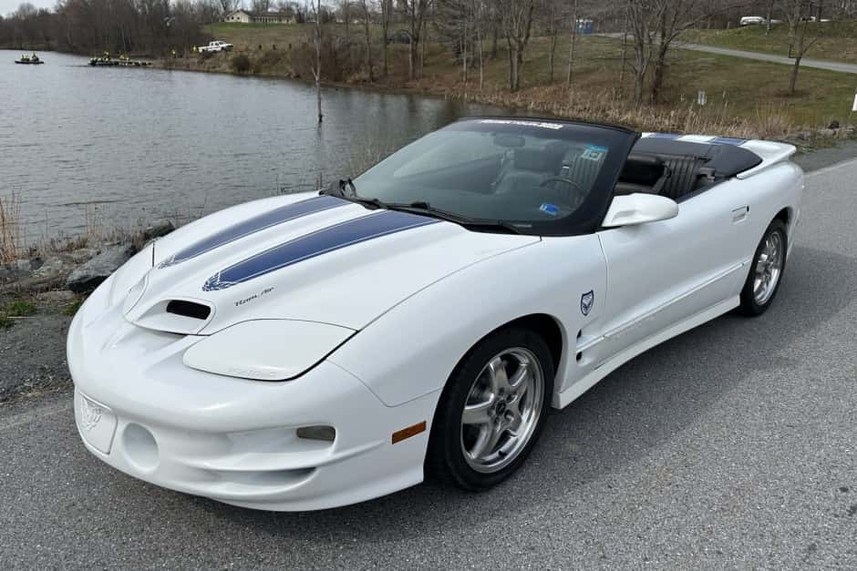 2002 Pontiac Firebird (4th Generation – 1993-2002) sold for $22,000