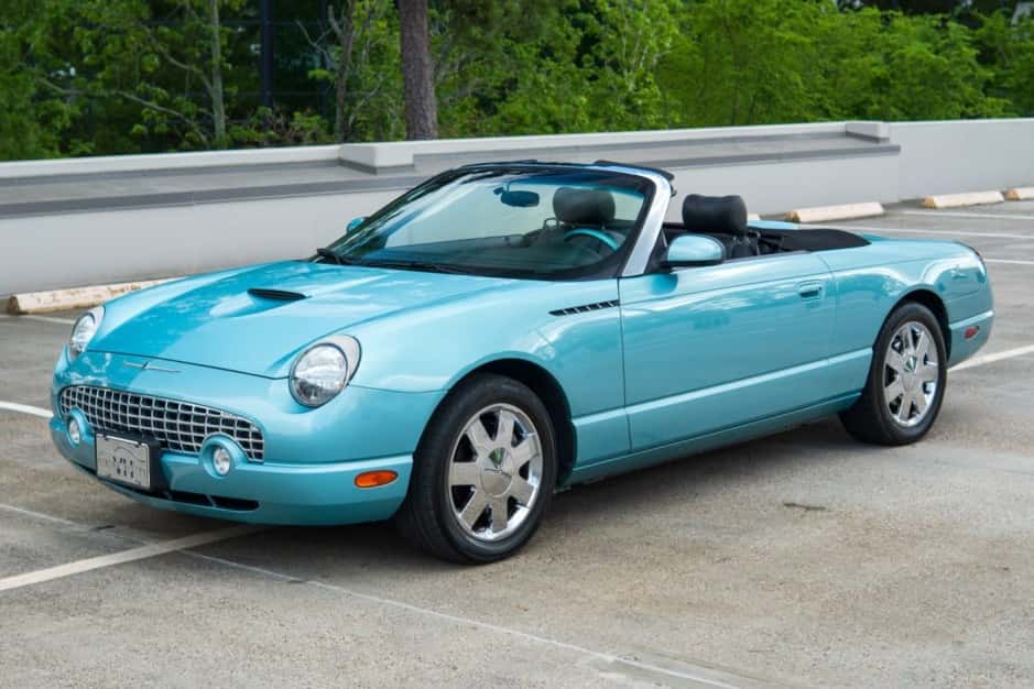 2002 Ford Thunderbird (2002-2005) sold for $16,250