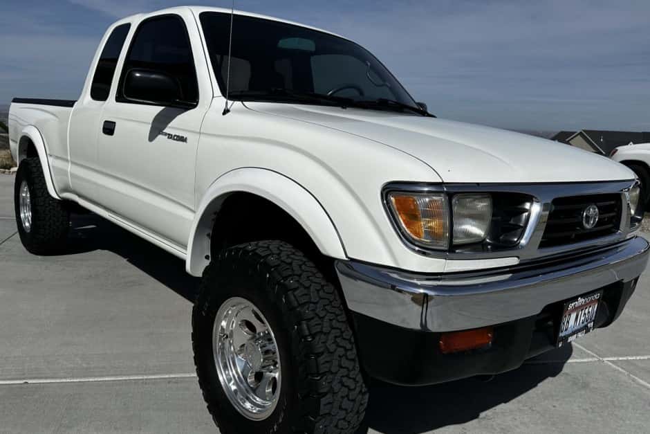 1997 Toyota Tacoma (N1X0 1995-2005) sold for $19,000