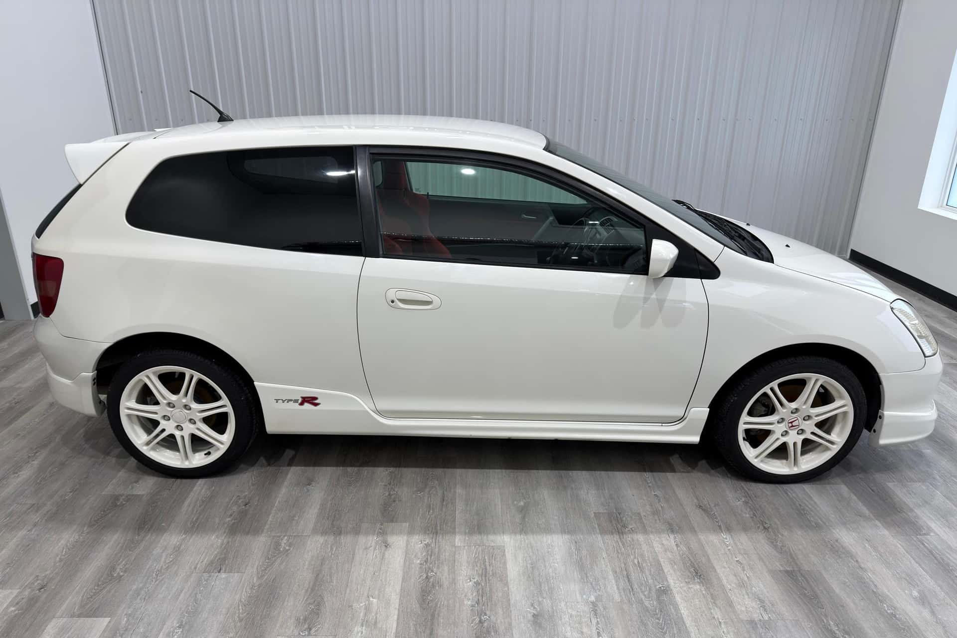 2002 Honda Civic Type R sold for $7,500