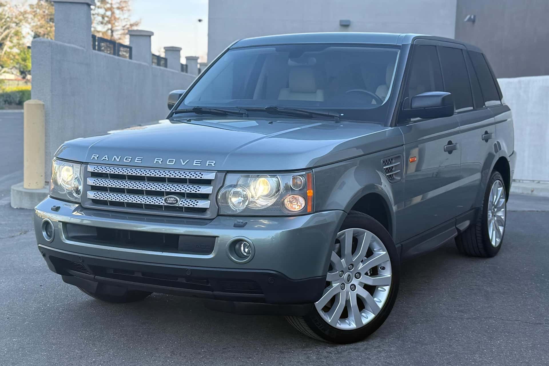 2006 Land Rover Range Rover Sport sold for $5,621