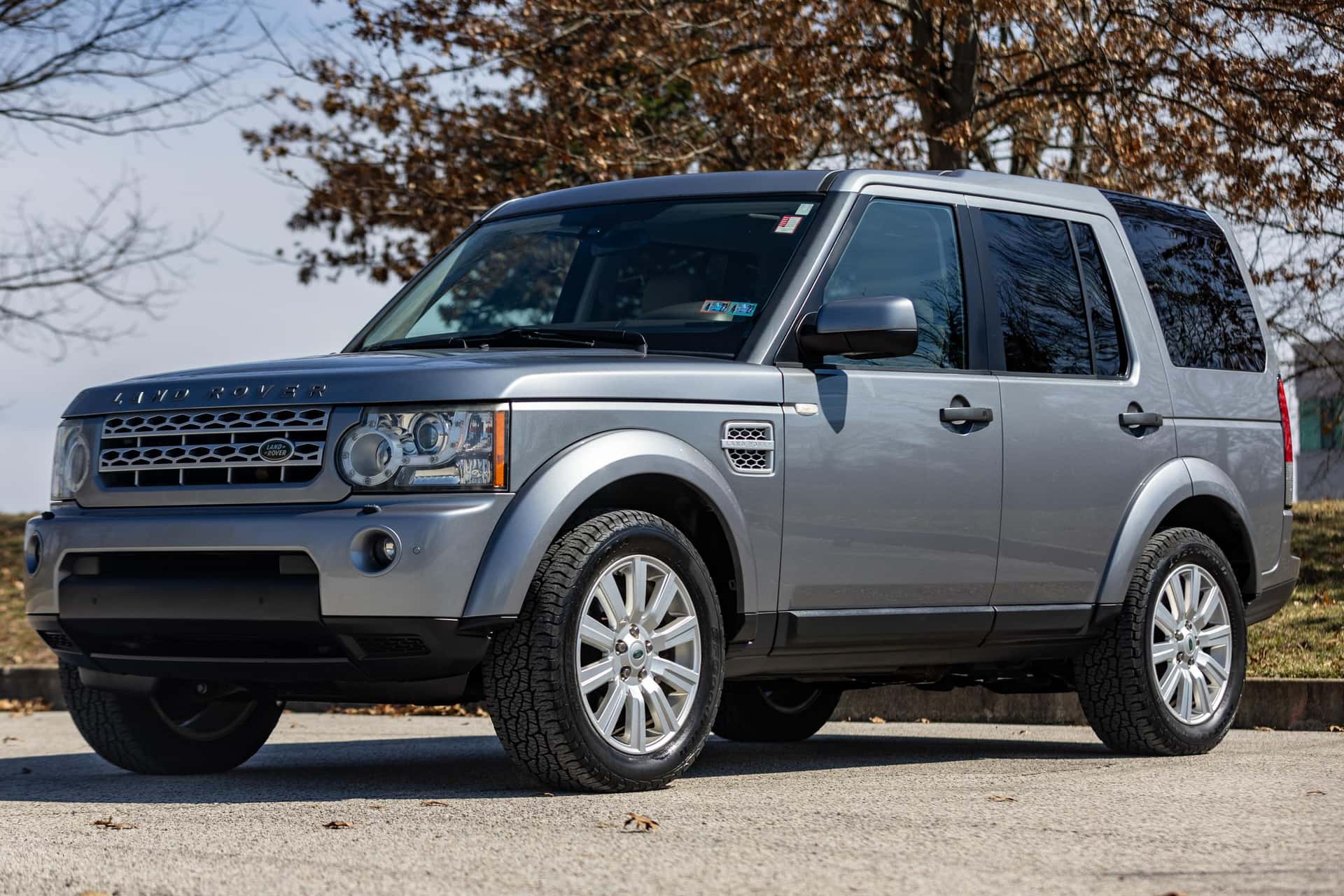 2012 Land Rover LR4 sold for $7,500
