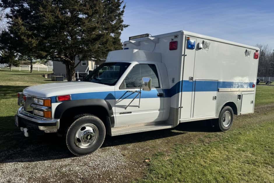 1995 Chevrolet C/K GMT400 (1988-2002) sold for $9,100