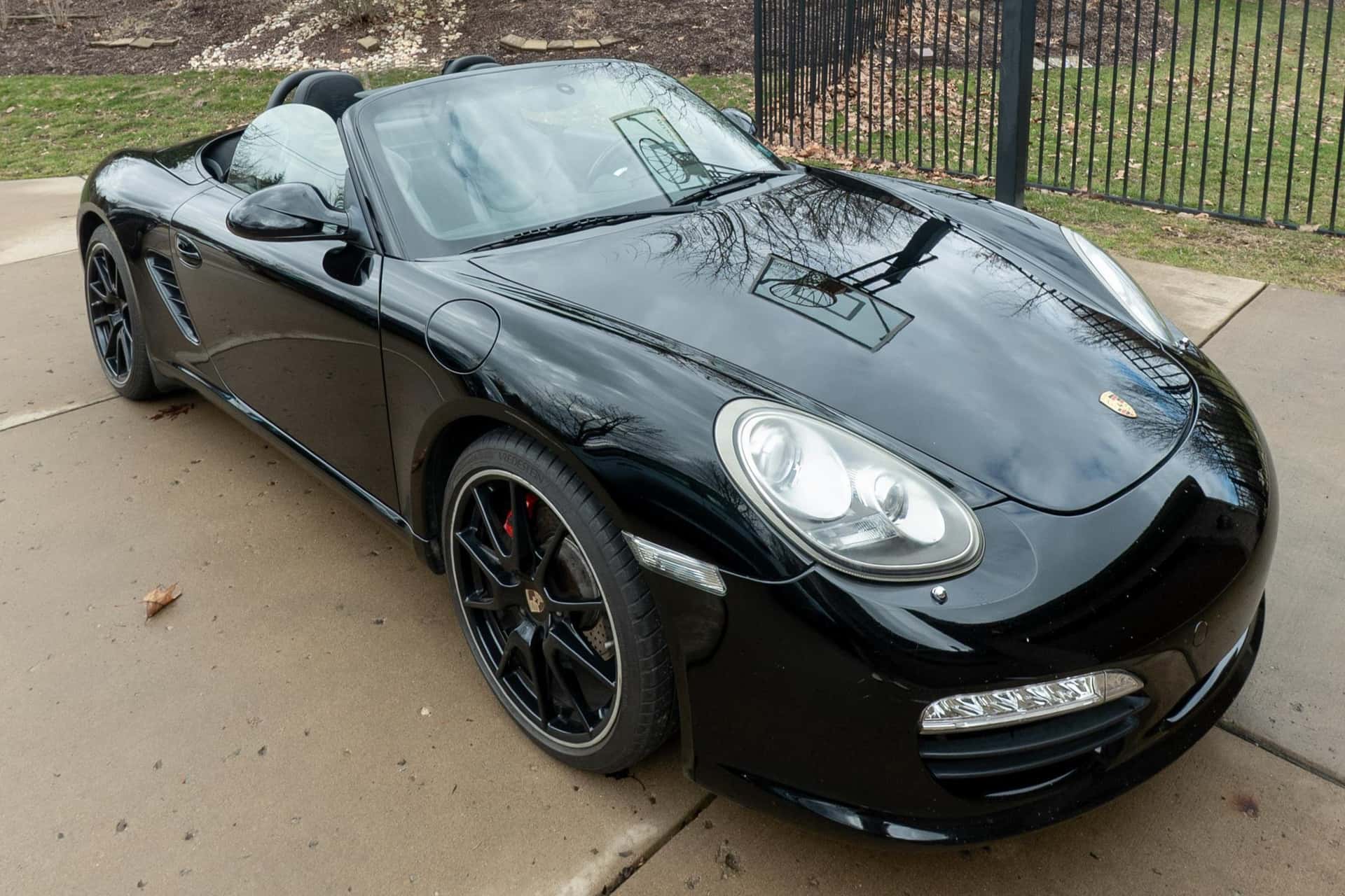 2012 Porsche 987 Boxster sold for $30,550