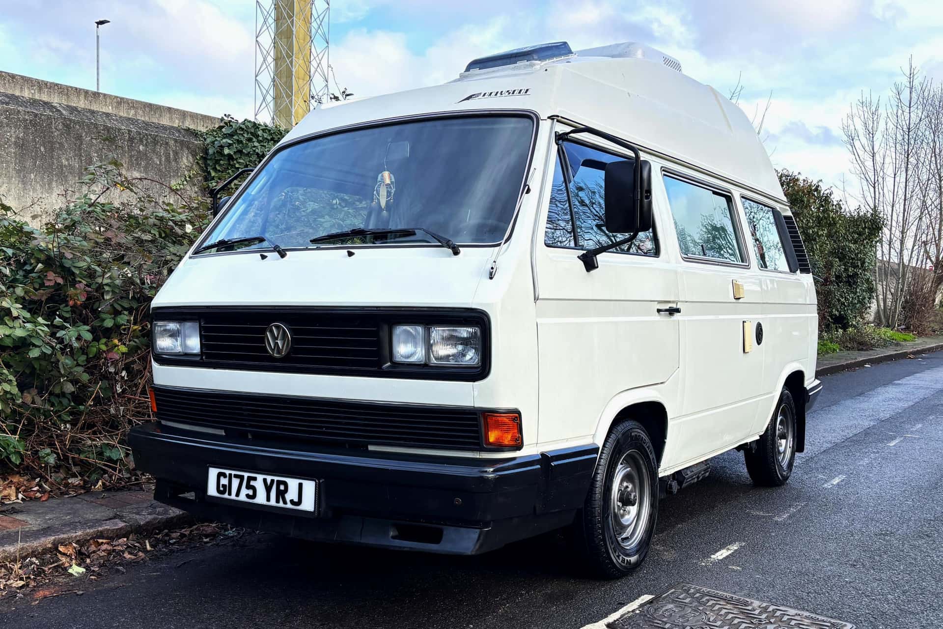 1990 Volkswagen Transporter sold for $13,000
