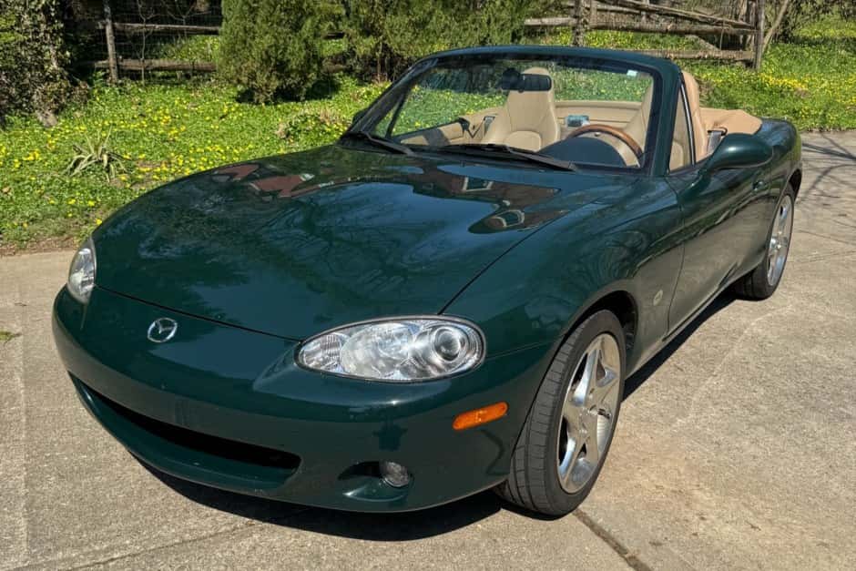 2001 Mazda NB MX-5 Miata sold for $17,750