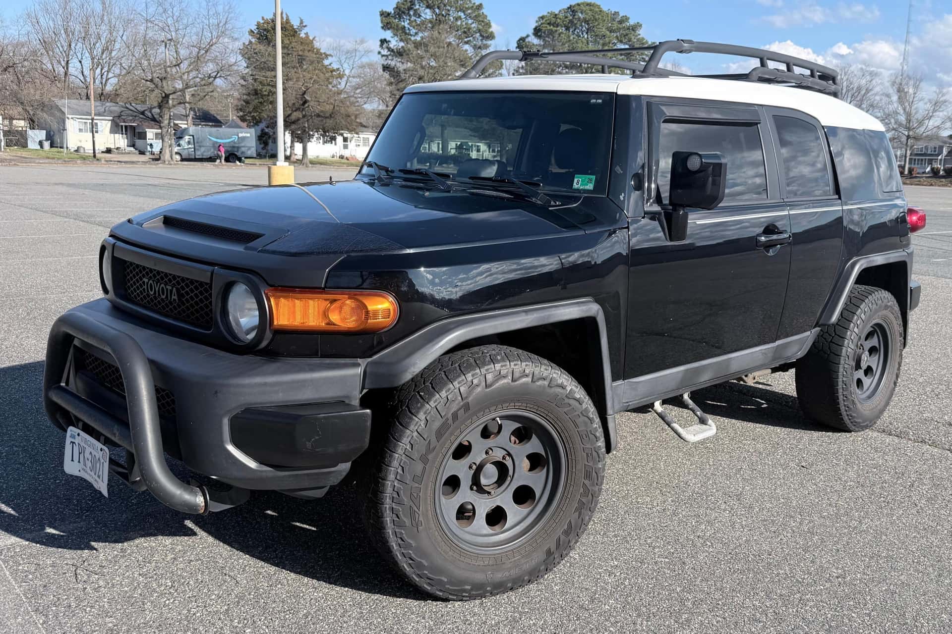 2014 Toyota FJ Cruiser sold for $15,200