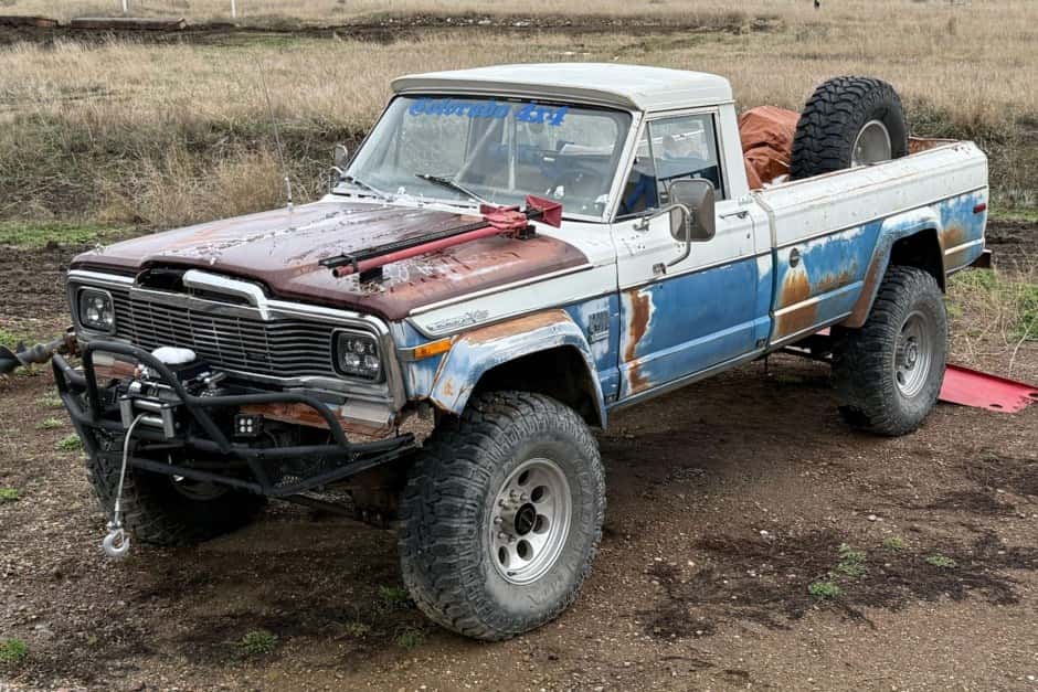 1972 Jeep J-Series sold for $4,000