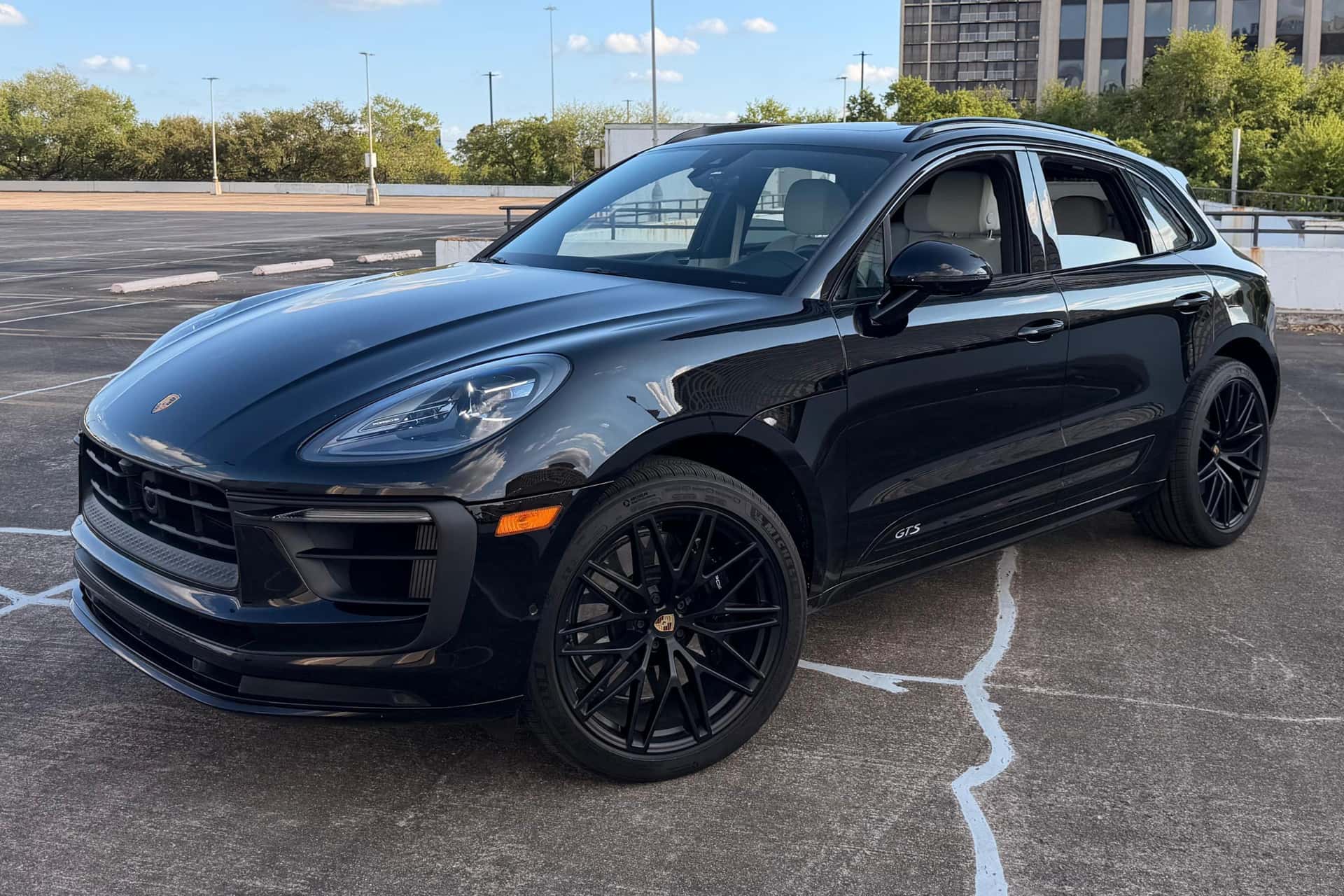 2024 Porsche Macan sold for $80,100