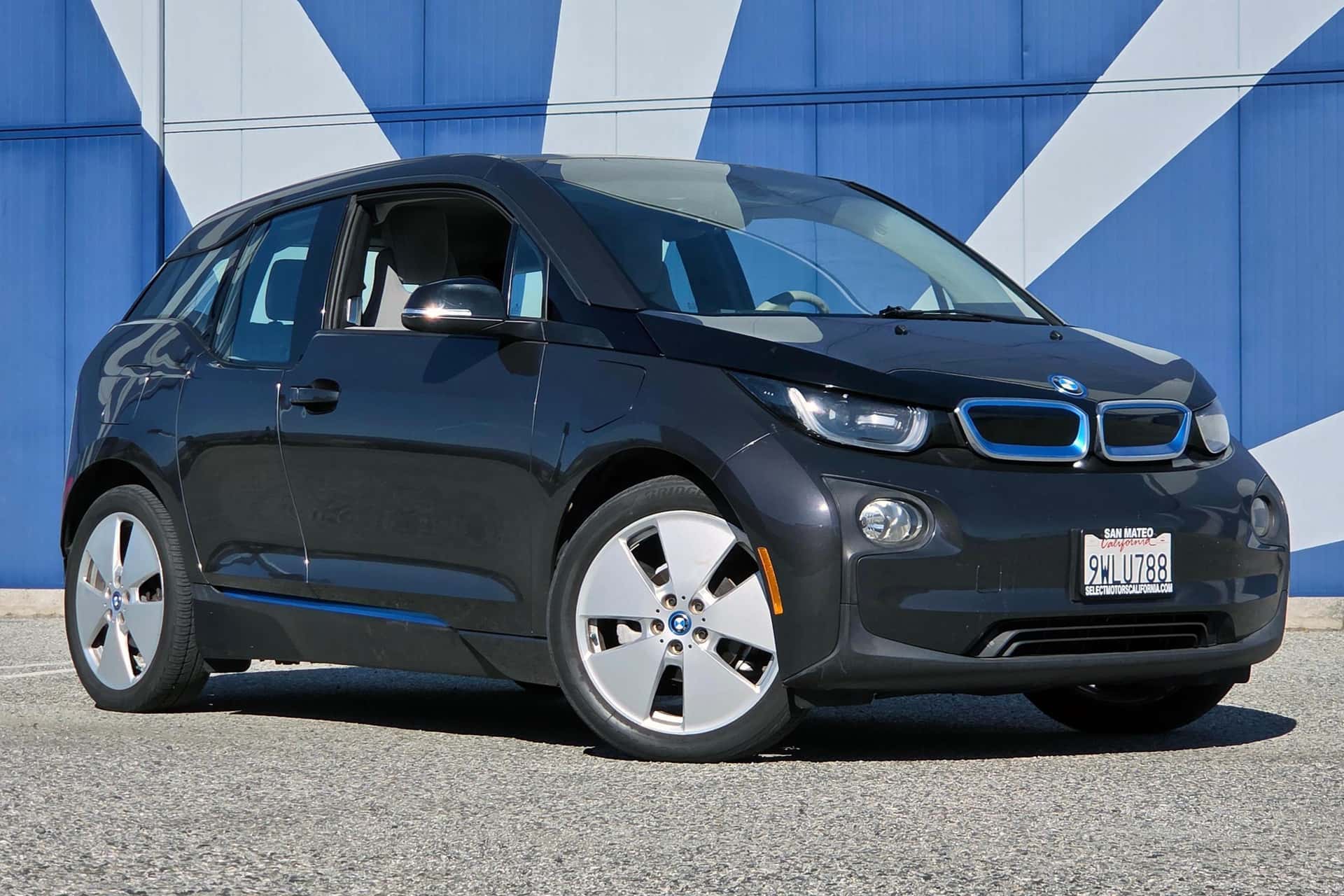 2015 BMW i3 sold for $7,600