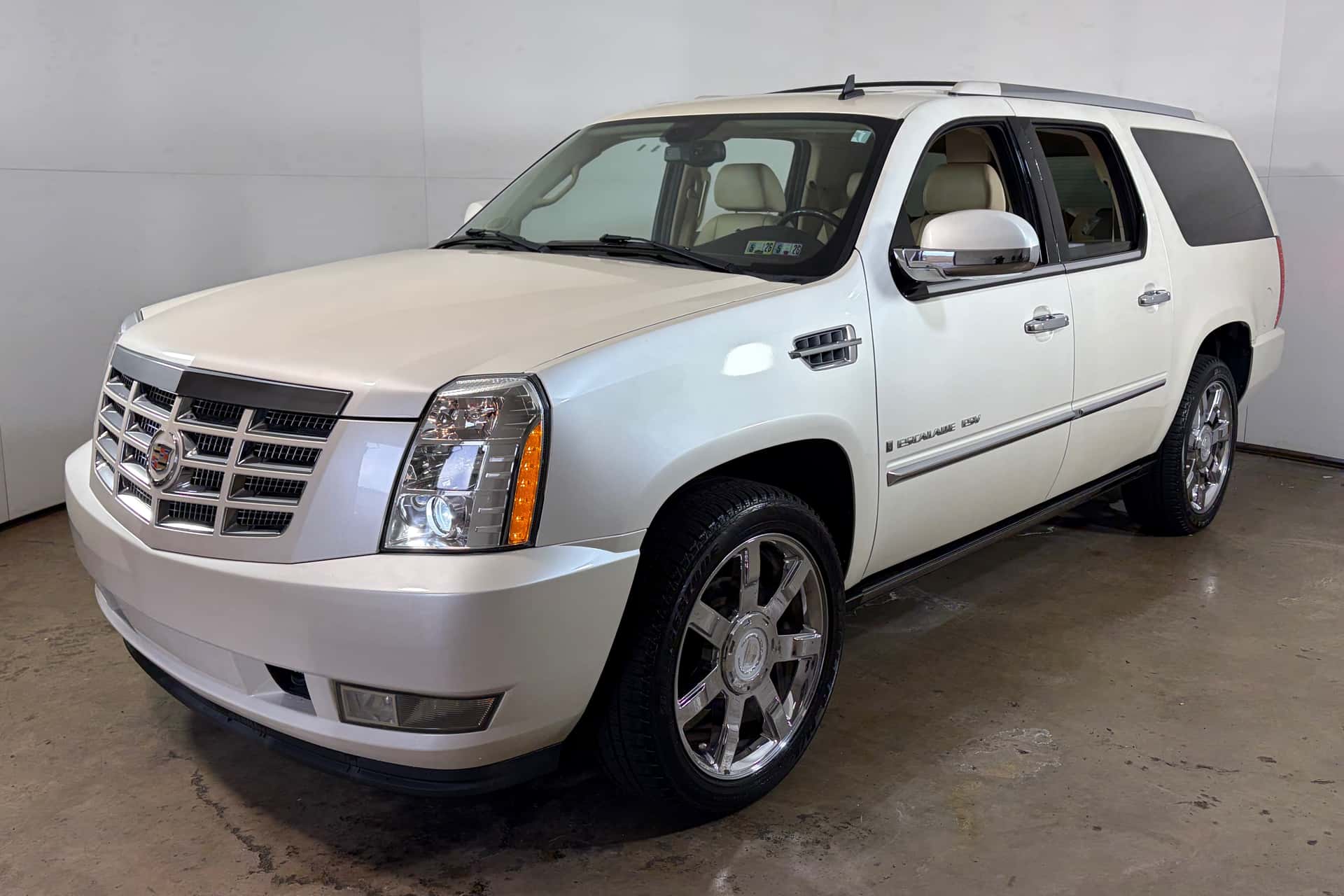 2008 Cadillac Escalade ESV sold for $24,625