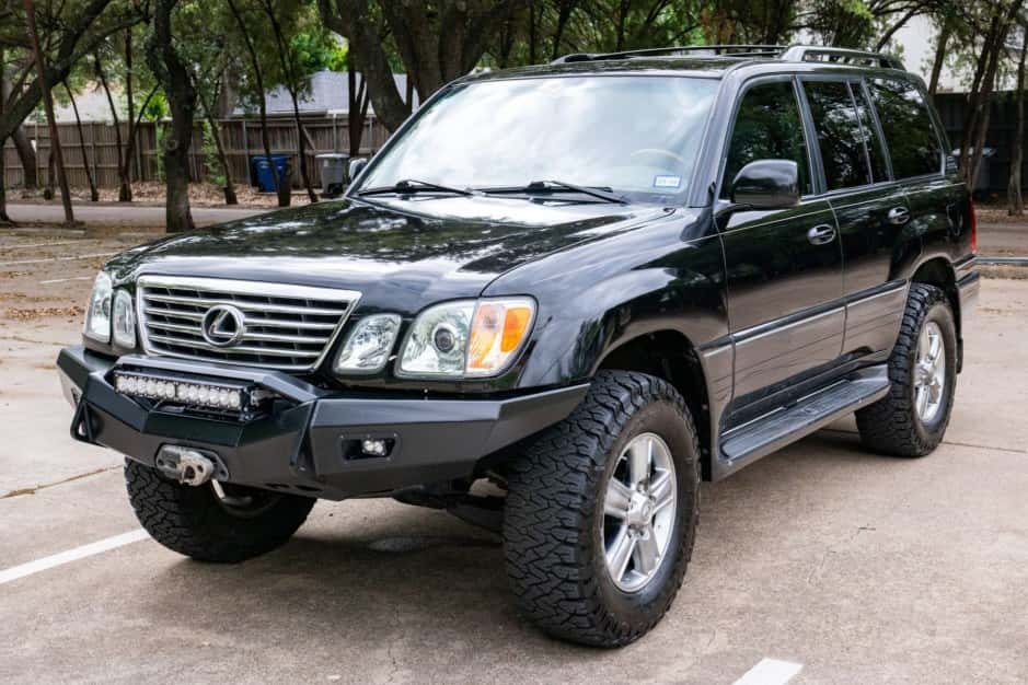 2006 Lexus LX470 sold for $30,250