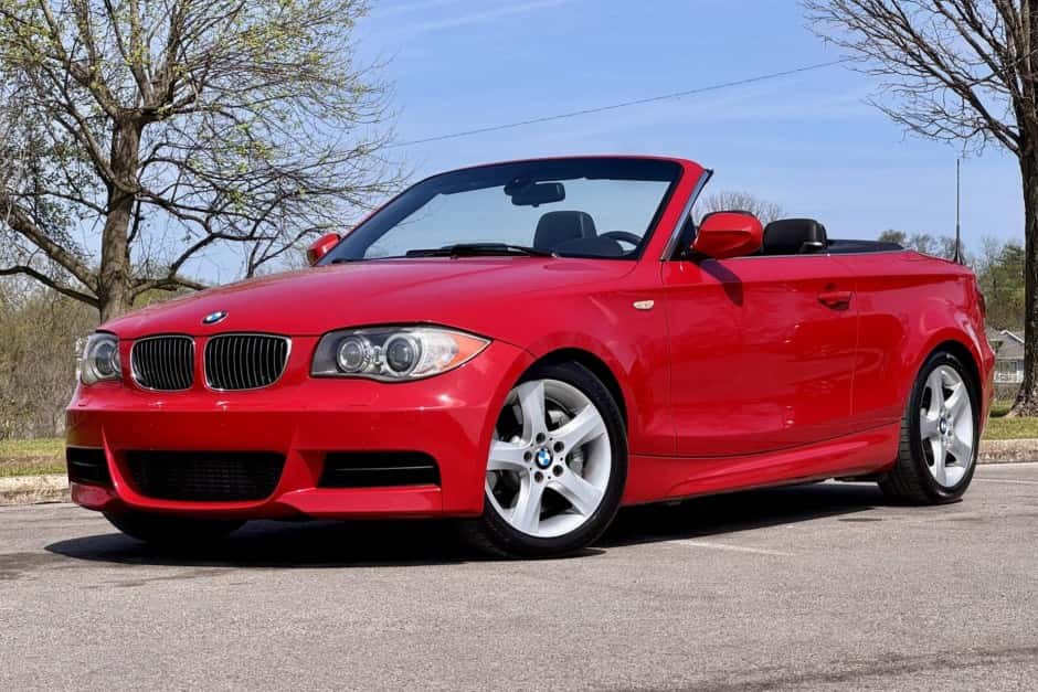 2011 BMW E82/E88 1-Series sold for $12,700